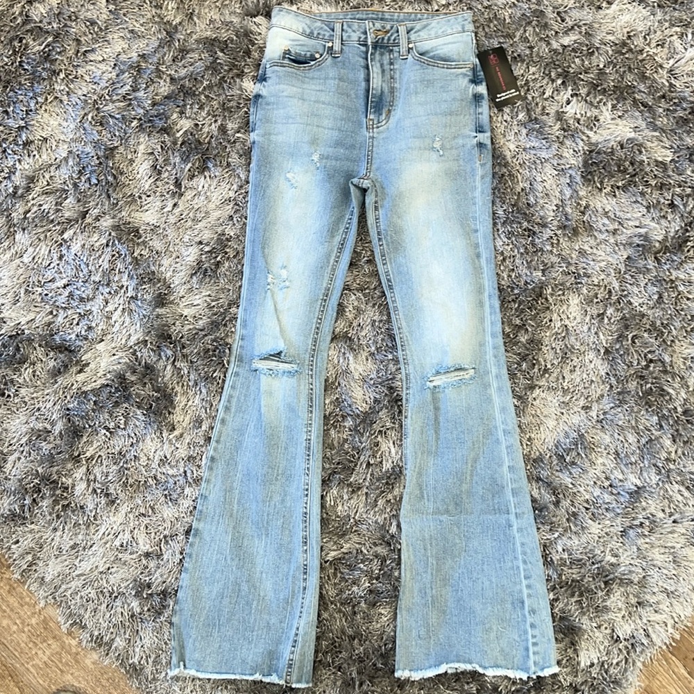 No Boundaries Flare Leg Jeans